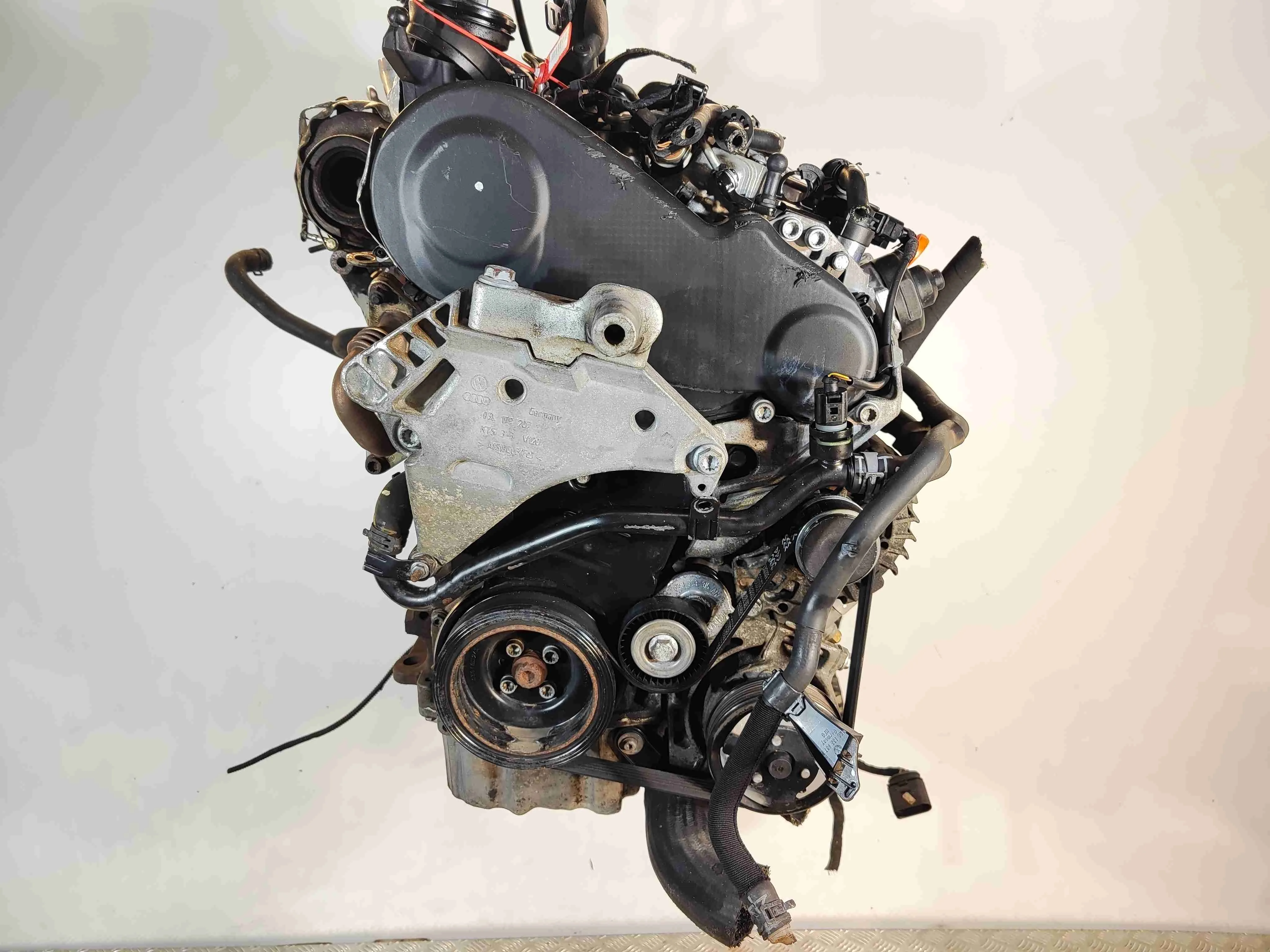 Двигатель Volkswagen Passat B6 (2005-2010) дизель 2.0 TDI Механика Универсал