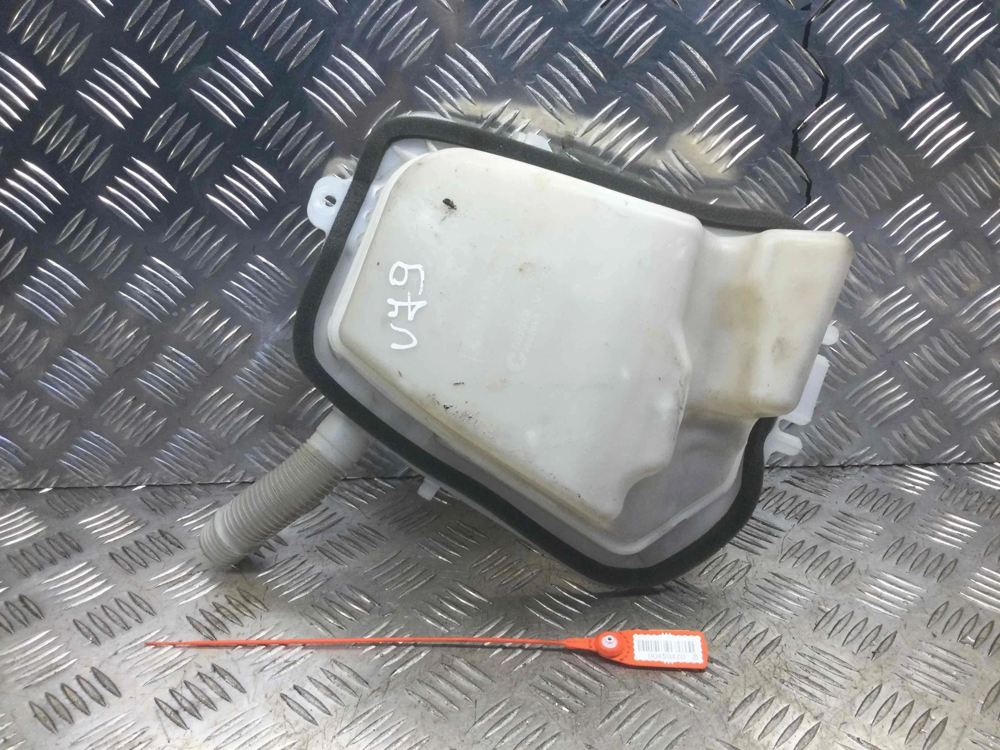 Бачок омывателя BMW 3-Series 3-Series E46 1998 - 2006 дизель 2.0 TDI Механика Универсал