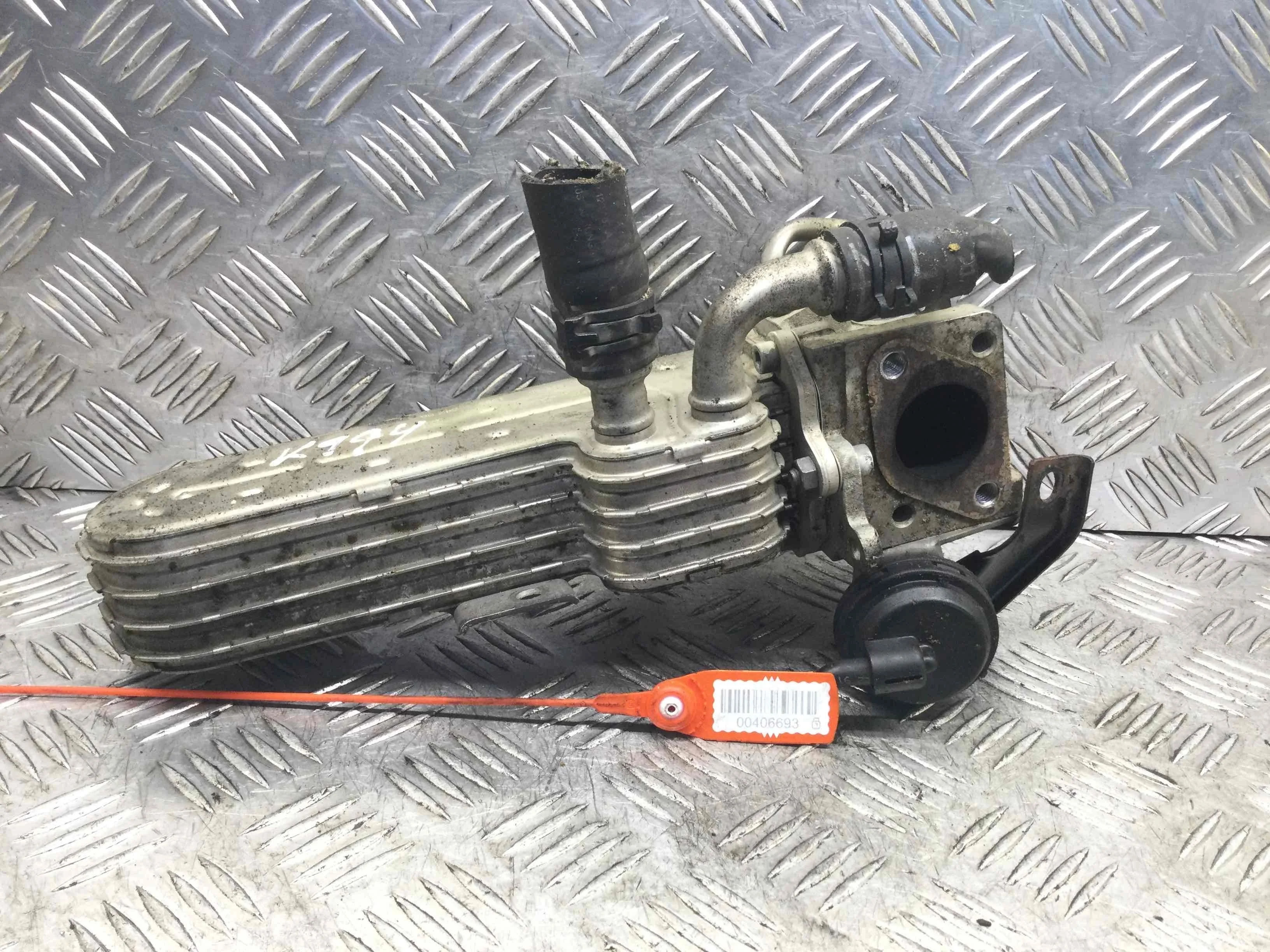 Клапан EGR Volkswagen Golf 6 поколение (2008-2015) дизель 1.9 TDI Механика Х/б