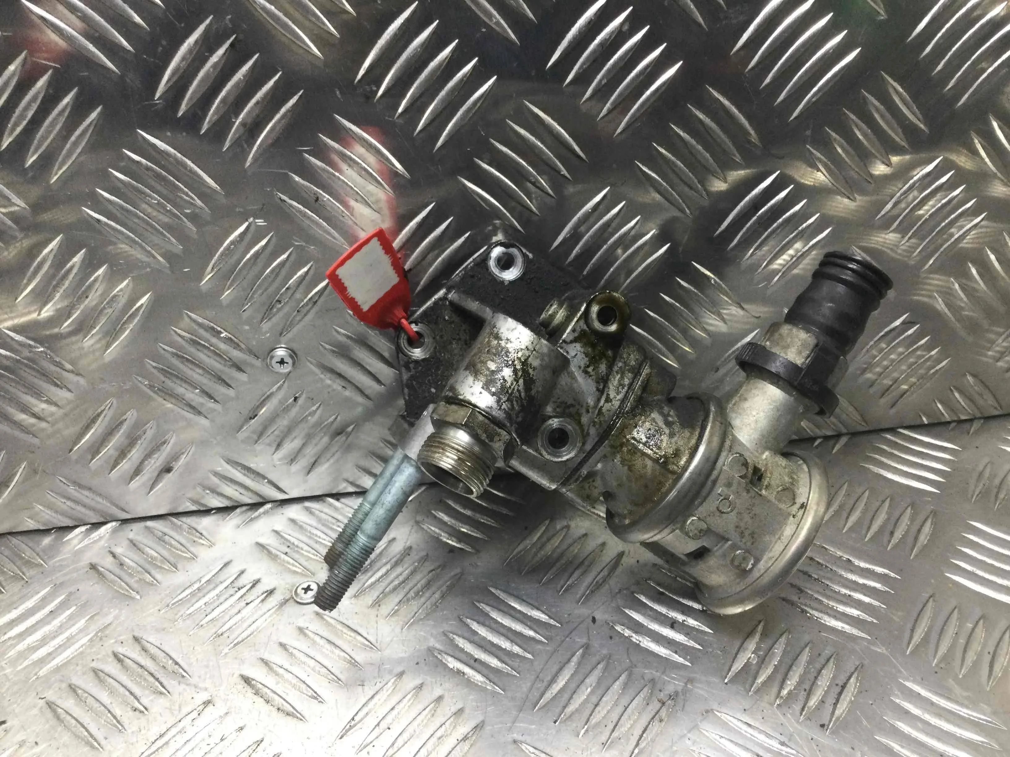 Клапан EGR Audi A3 8L (1996-2000) бензин 1.6 i Механика Х/б