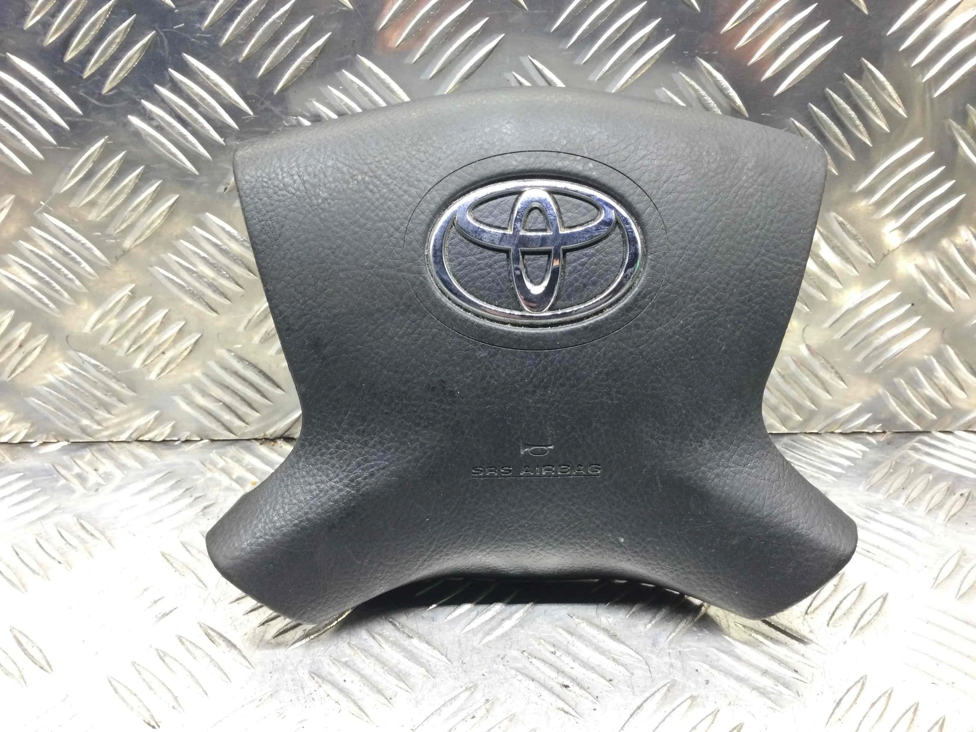 Подушка безопасности водителя Toyota 2 поколение [рестайлинг] 2006 - 2009 дизель 2.2 CDTi