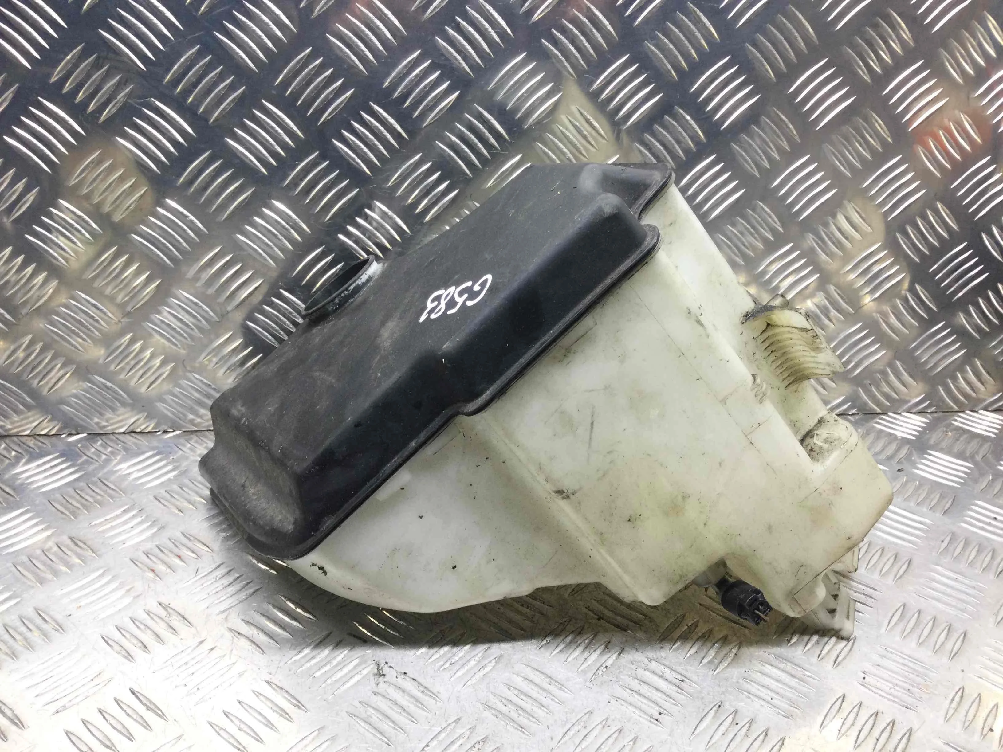 Бачок омывателя BMW 3-Series 3-Series E46 1998 - 2006 бензин 1.8 i Механика Универсал