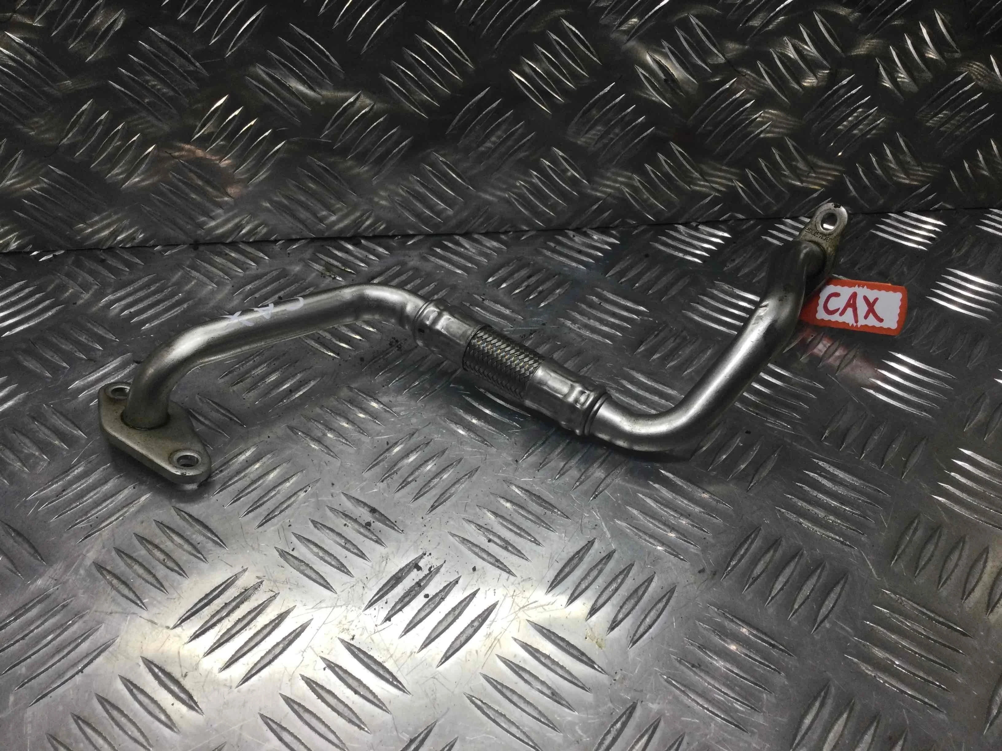 Масляная трубка турбины Volkswagen Golf 5 поколение (2004-2009) бензин 1.4 TFSI Механика Х/б