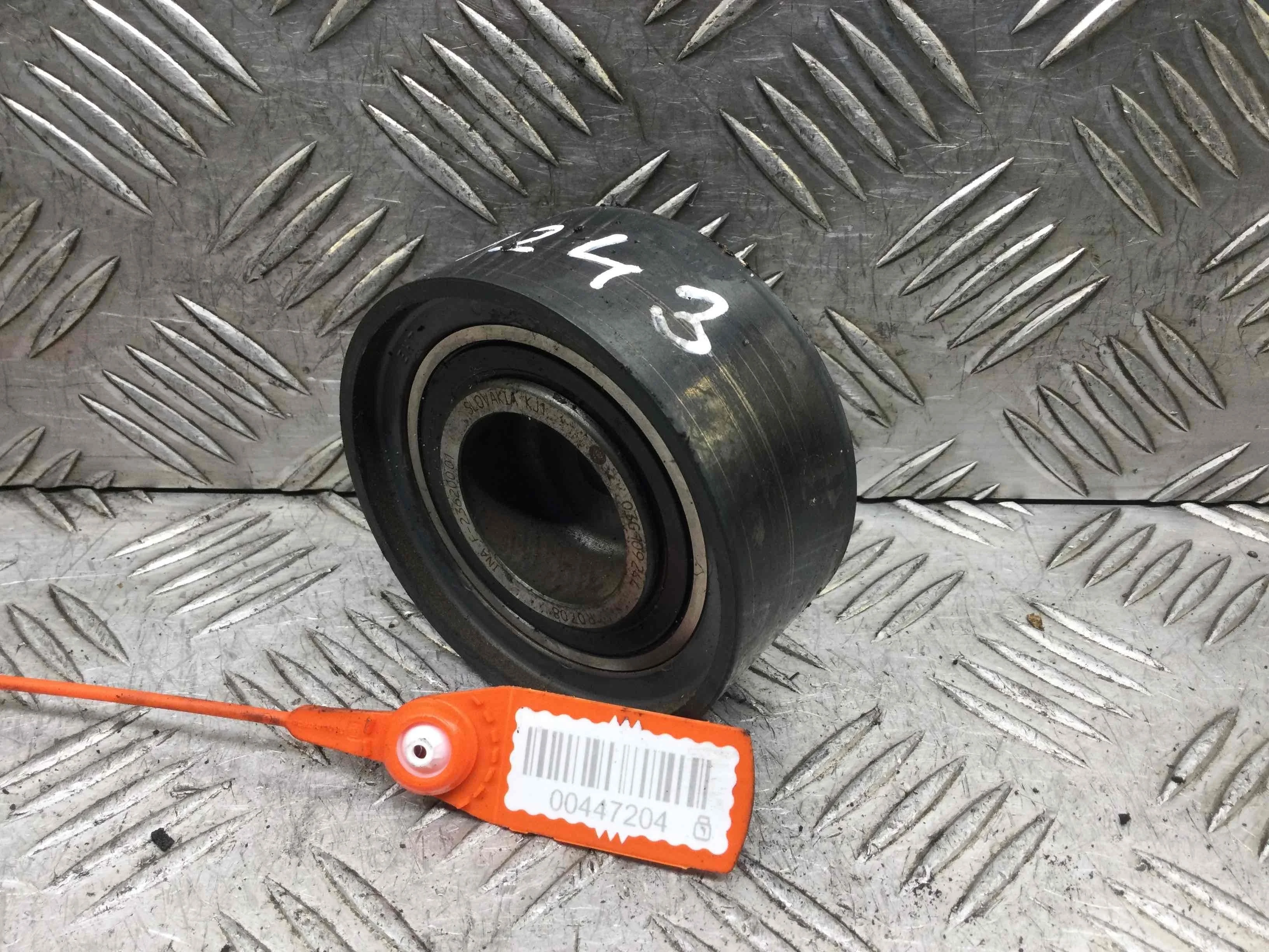 Ролик обводной Volkswagen Passat B6 (2005-2010) дизель 2.0 TDI Механика Универсал