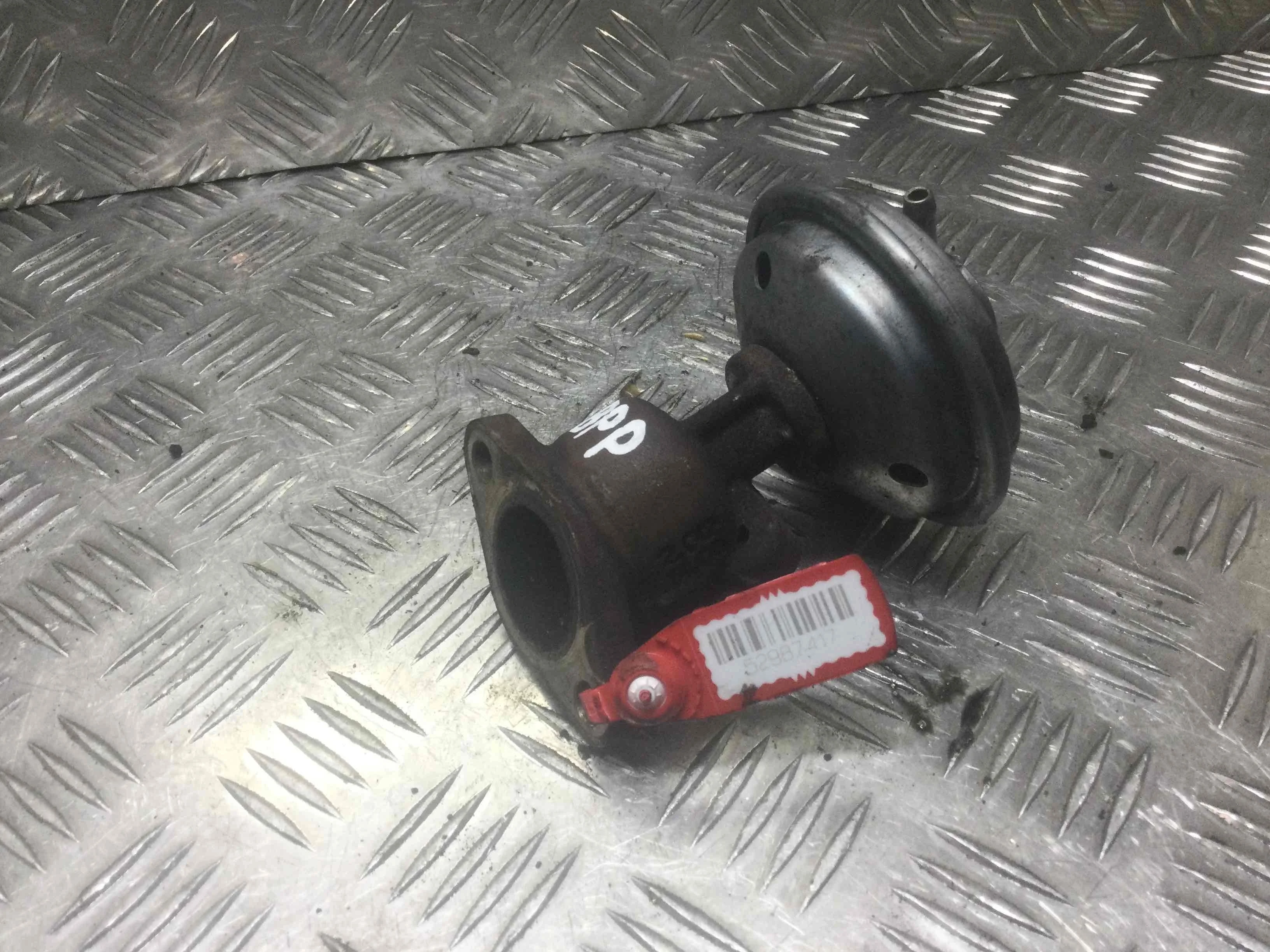 Клапан EGR Audi A4 B7 (2004-2008) дизель 2.7 TDI Автомат Седан