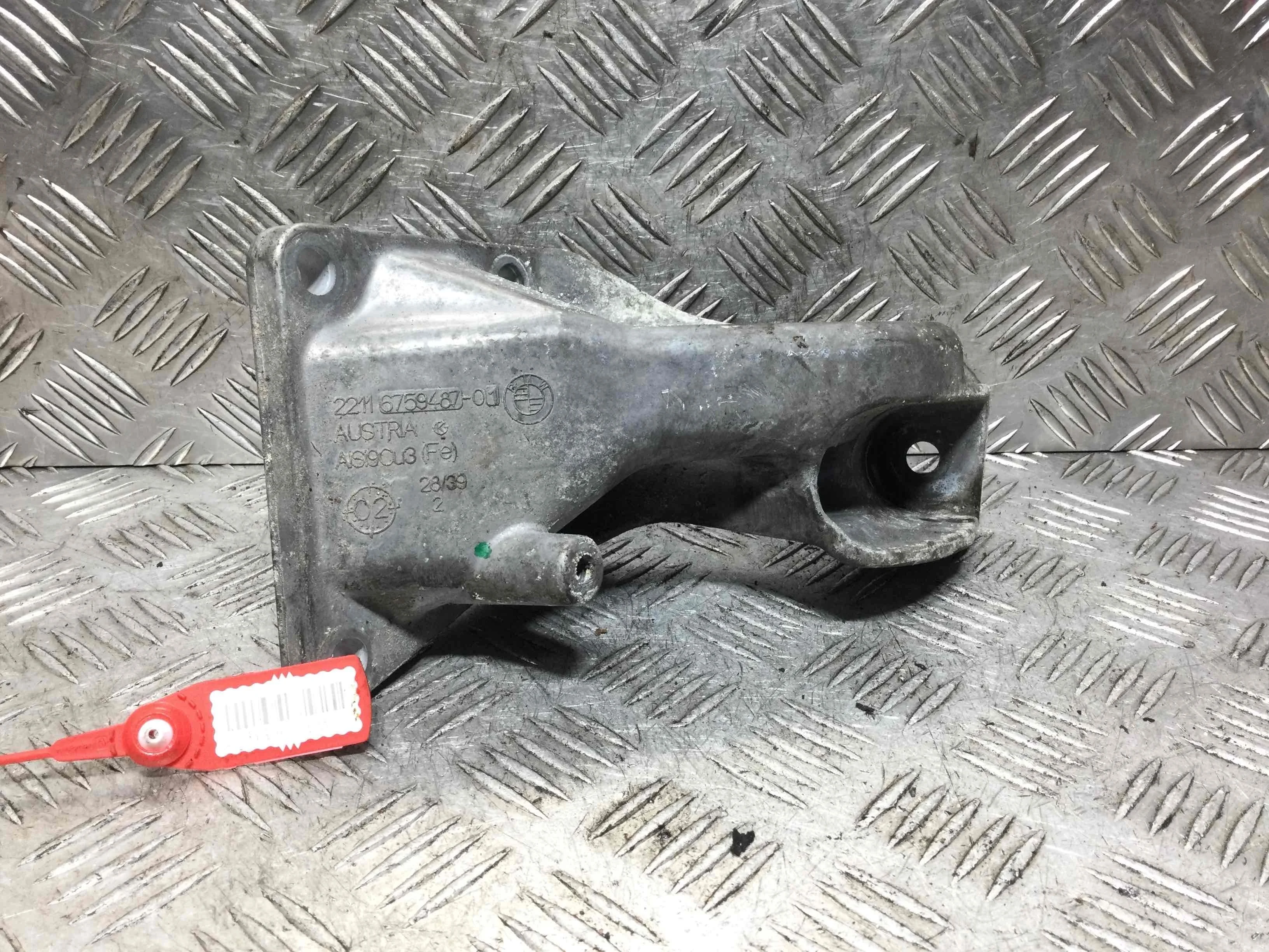 Кронштейн двигателя BMW 3-Series 3-Series E46 1998 - 2006 бензин 1.8 i Механика Седан