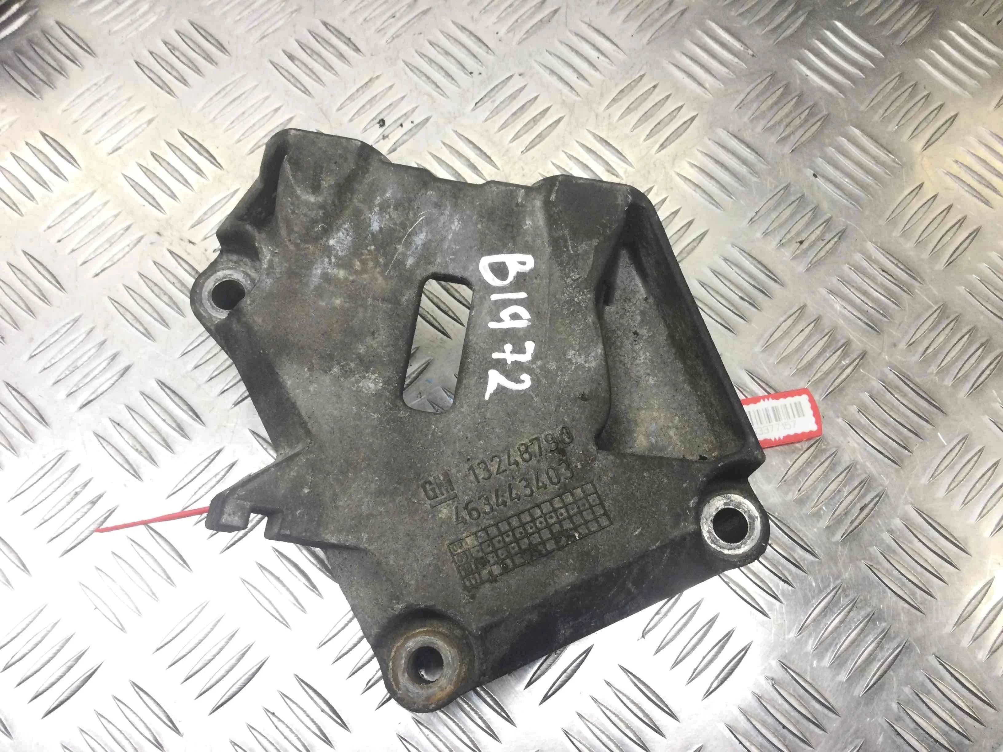 Кронштейн двигателя Opel Astra Astra J 2009-2015 бензин 1.4 i Механика Х/б