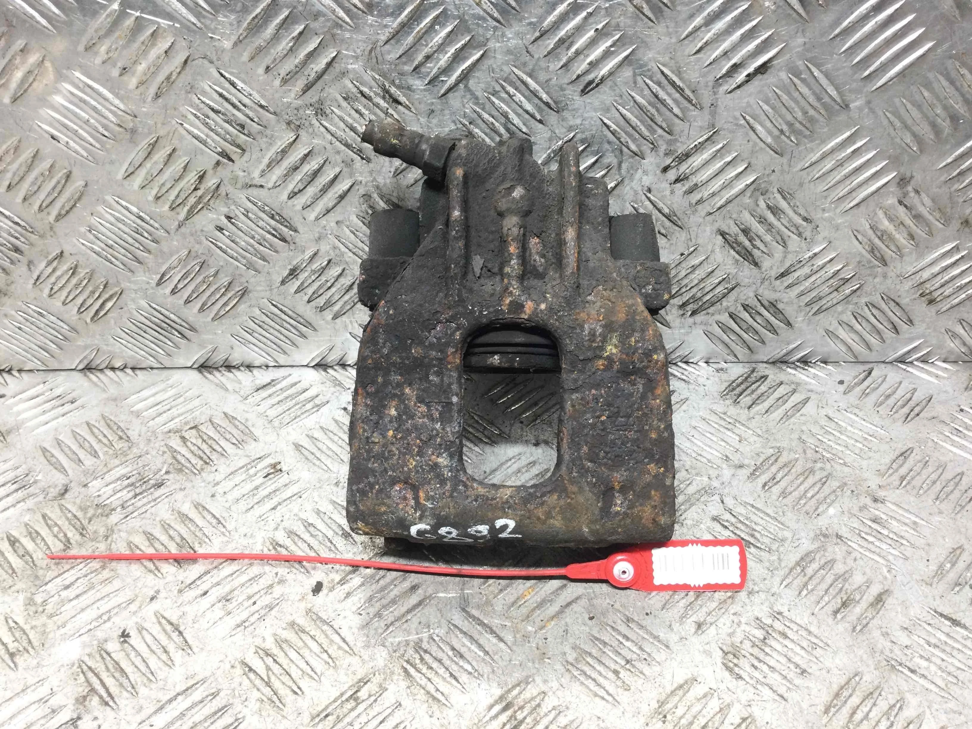 Суппорт передний правый Ford Focus 1 поколение [рестайлинг] (2001-2005) бензин 1.8 i Механика Универсал