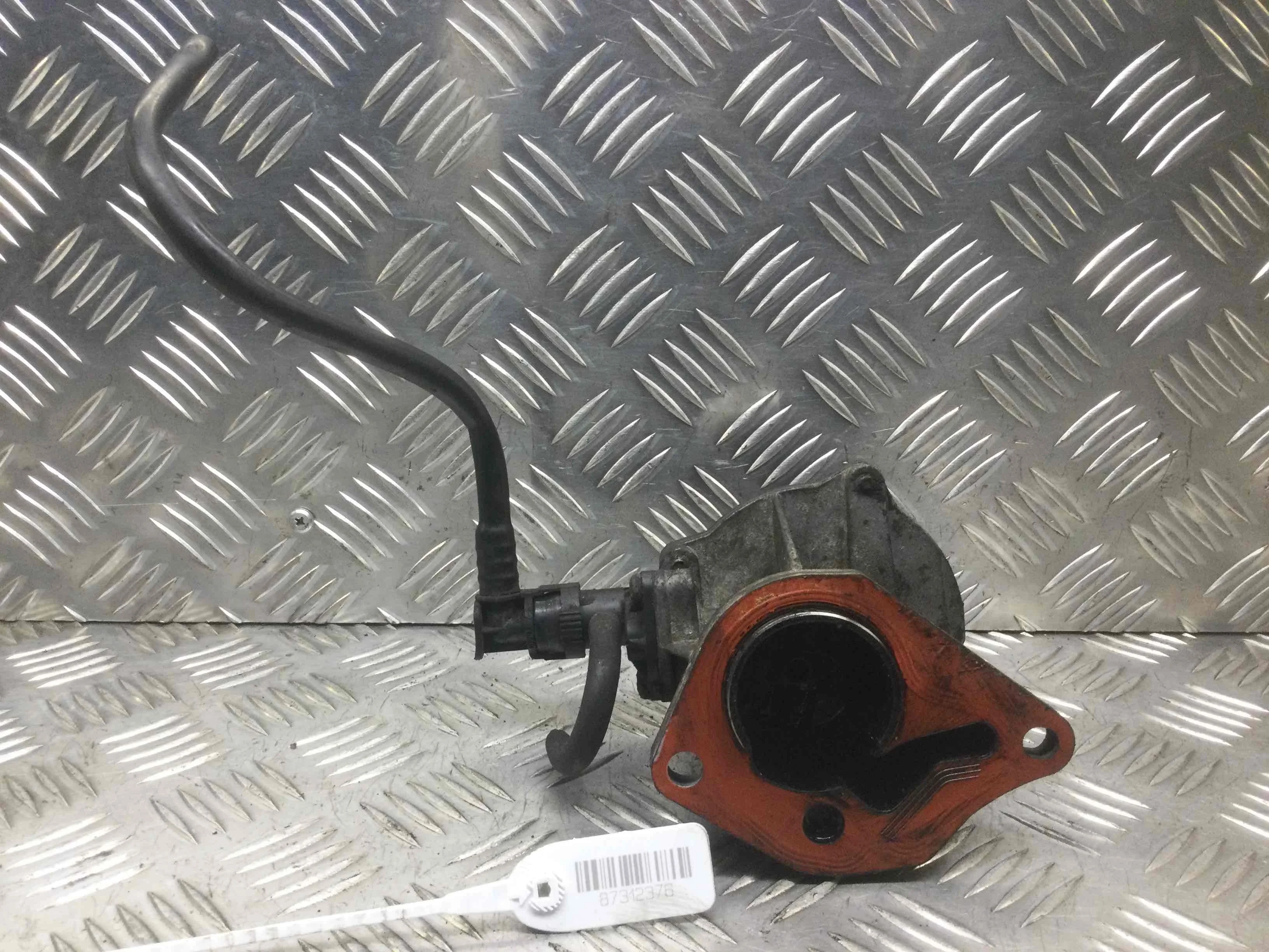 Насос вакуумный Opel Vivaro A (2001-2014) дизель 1.9 CDTI Механика Микроавтобус