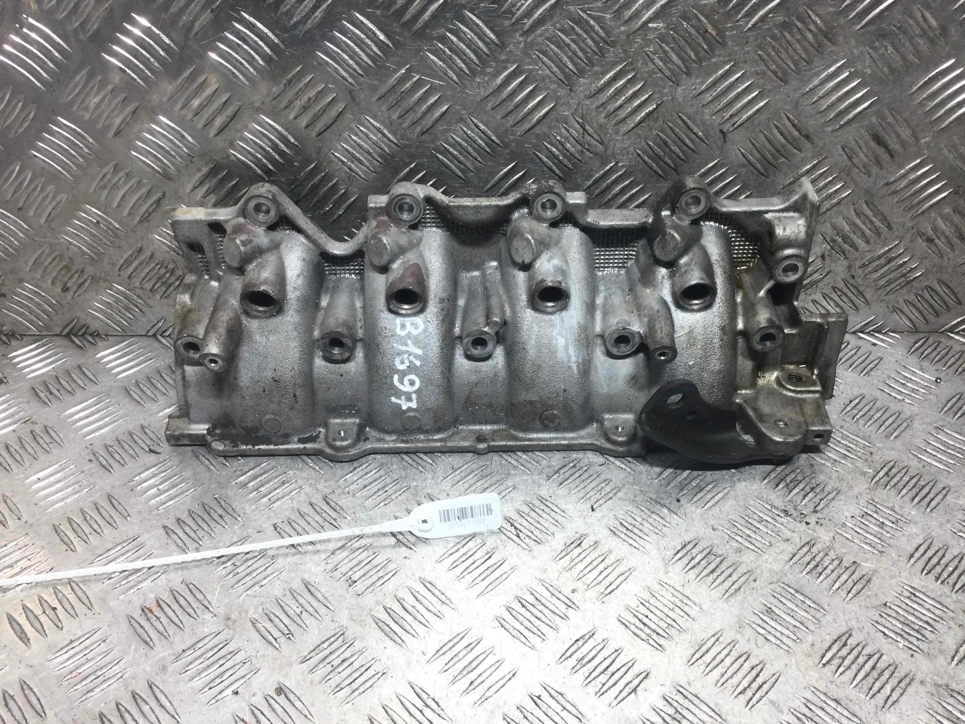 Коллектор впускной Renault Megane Megane II (KM,LM) 2003 - 2009 бензин 1.6 i Автомат Х/б