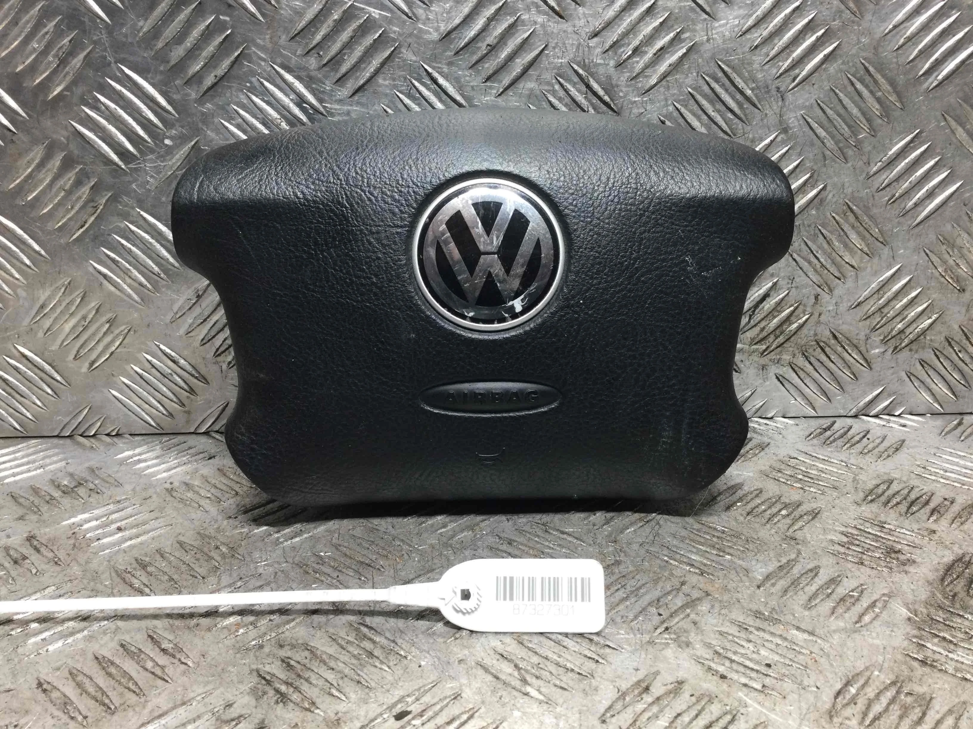 Подушка безопасности водителя Volkswagen Golf IV (1J) 1997 - 2004 бензин 1.6 i