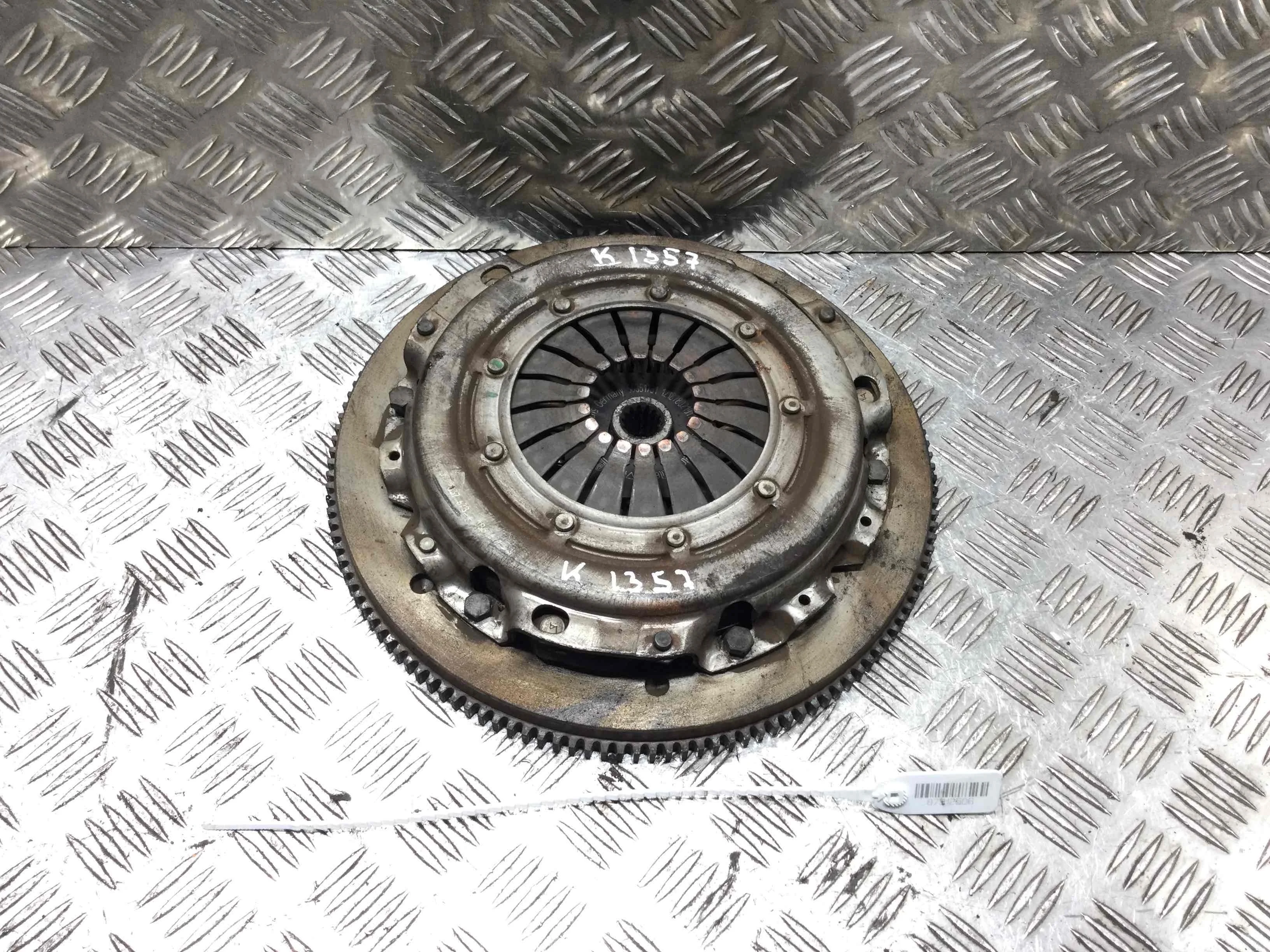 Маховик Opel Tigra 2 поколение 2004 - 2009 бензин 1.4 i Механика Х/б