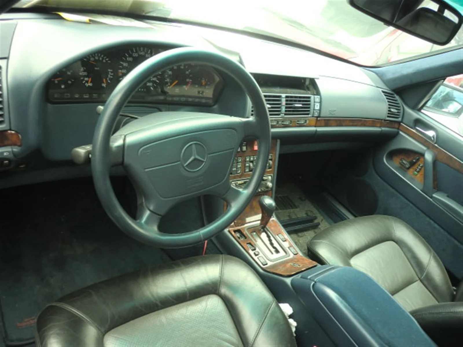 Продажа Mercedes-Benz S class 6.0 (395Hp) (120.982) RWD AT по запчастям