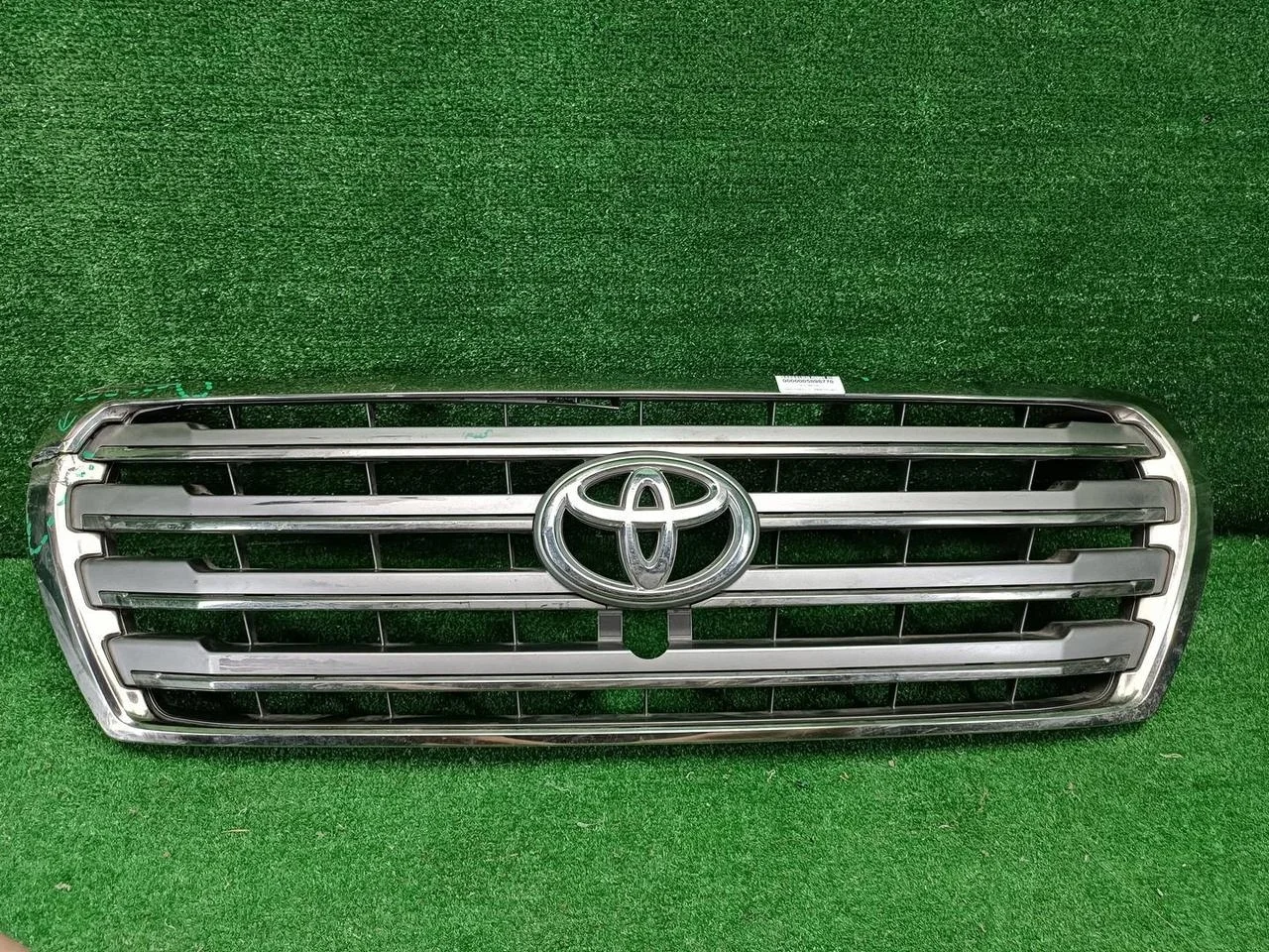 Решетка радиатора Toyota Land Cruiser 200 (2012-2015)