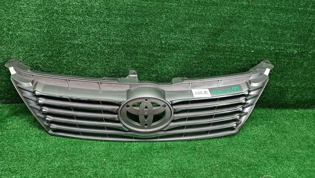 Решетка радиатора Toyota Camry 7 Xv50 (2011-2014)