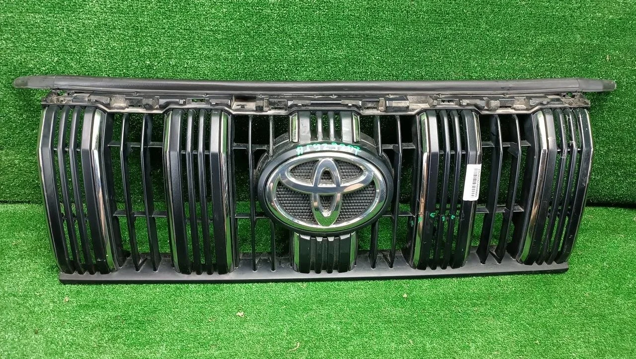 Решетка радиатора Toyota Land Cruiser Prado 150 (2017-2020)