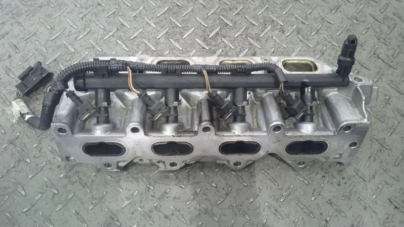 Топливная рейка Renault Megane 2