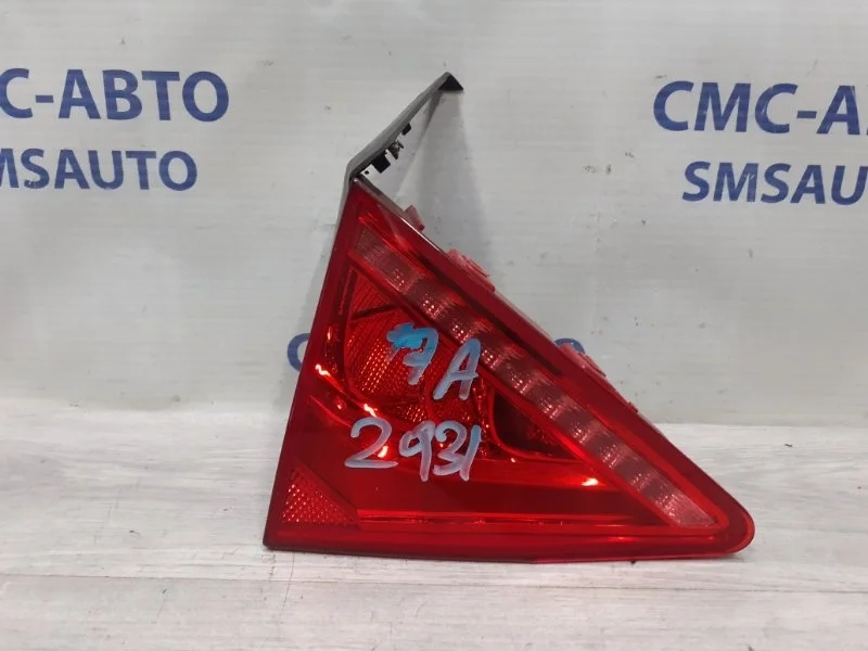 Фонарь крышки багажника Audi A7 2012 4G8945093 C7 3.0 CGW, левый