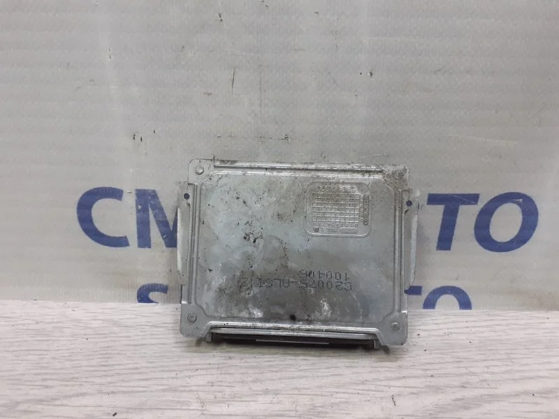 Блок розжига ксенона Volvo Xc60 2011 30784923 ХС60 2.0