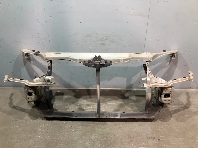 Передняя панель Toyota Windom V30