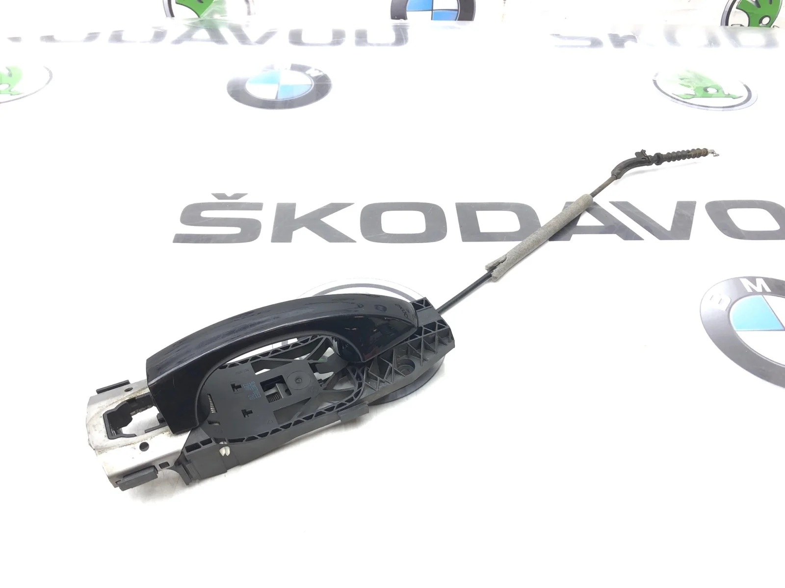 Ручка двери внешняя Skoda Octavia 2017 5L0837885B A7 (5E) 1.6 CWVA, передняя левая