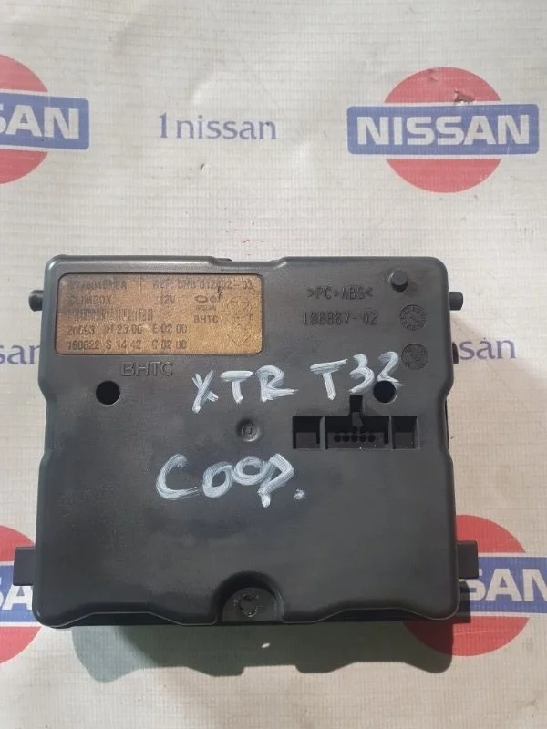 Блок управления климат-контролем Nissan X Trail 2016 277604BR0A T32 MR20DD, передний