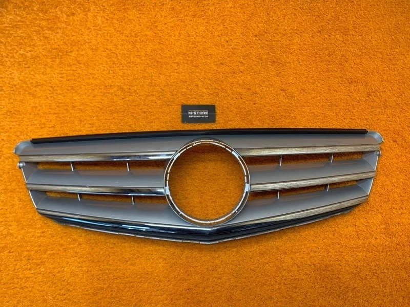 Решетка радиатора Mercedes-Benz -Class W204