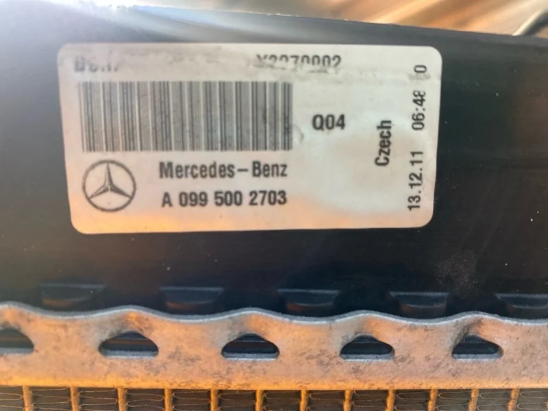 Радиатор двс Mercedes-Benz -Class 2012 W204