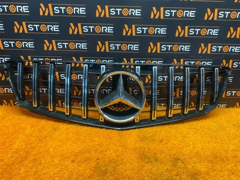Решетка радиатора Mercedes-Benz -Class 2012 W204