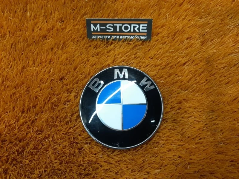 Эмблема крышки багажника BMW 5-Series 2007 E60