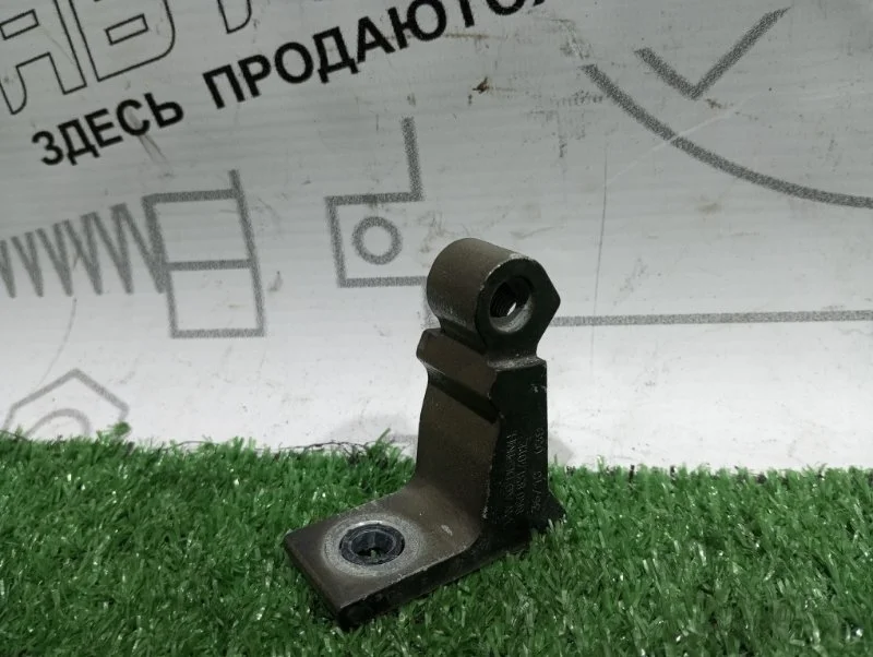 Петля двери Audi A4 B8 CDH