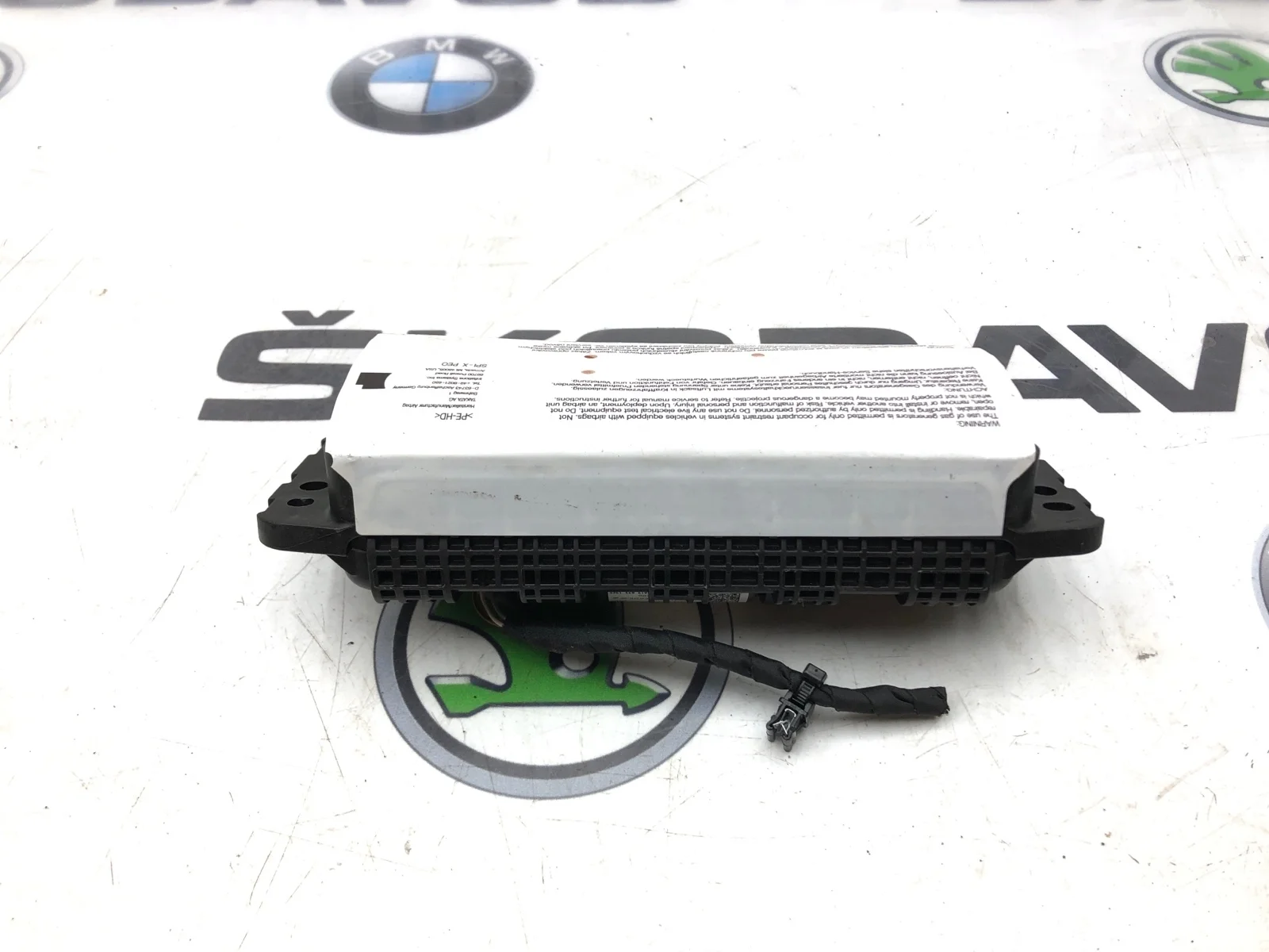 Подушка безопасности пассажира Skoda Yeti 2013 5L0880208 5L 2.0 CFHC