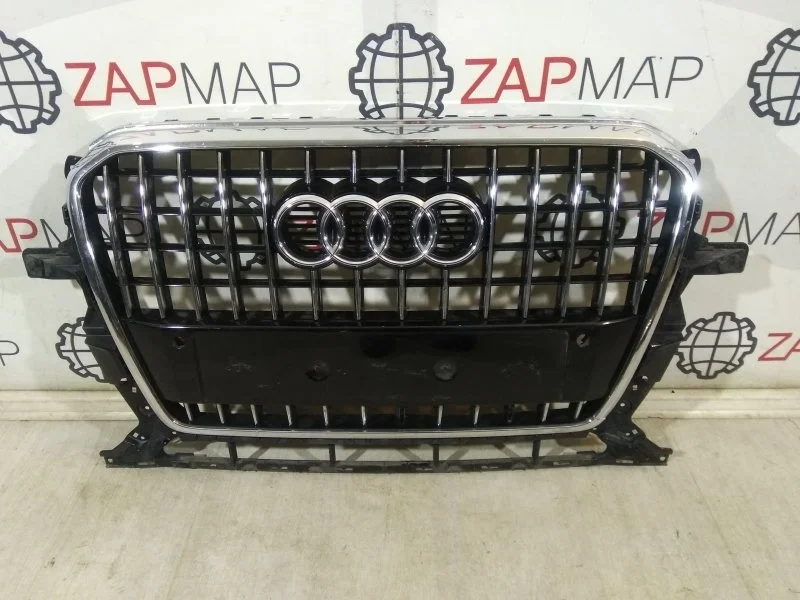 Решетка радиатора Audi Q5 8R