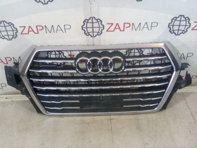 Решетка радиатора передняя Audi Q7 4M 2015-НВ