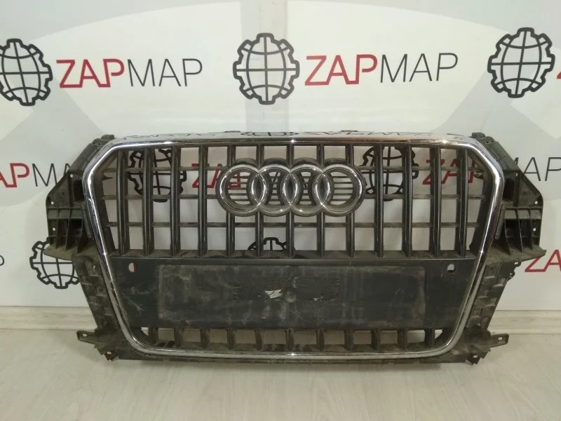 Решетка радиатора под парктроник передняя Audi Q3