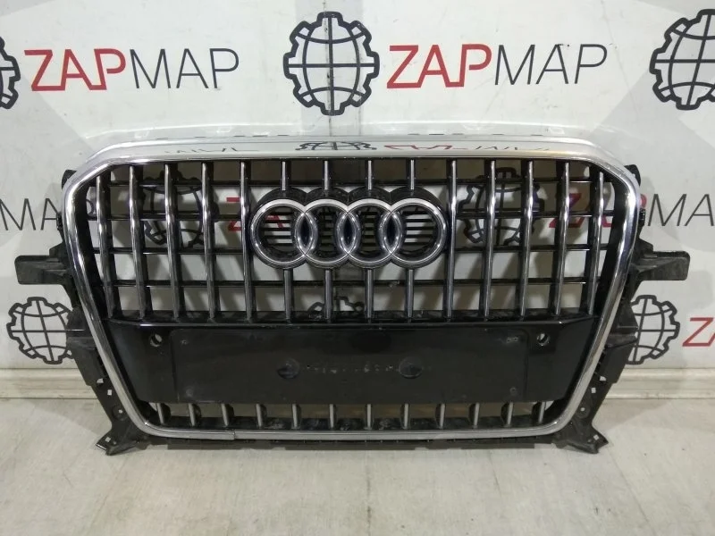 Решетка радиатора передняя Audi Q5 8R 2008-2018