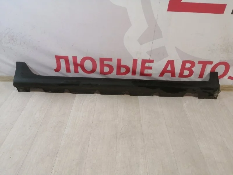 Накладка на порог правая Kia Rio 4 X-LINE