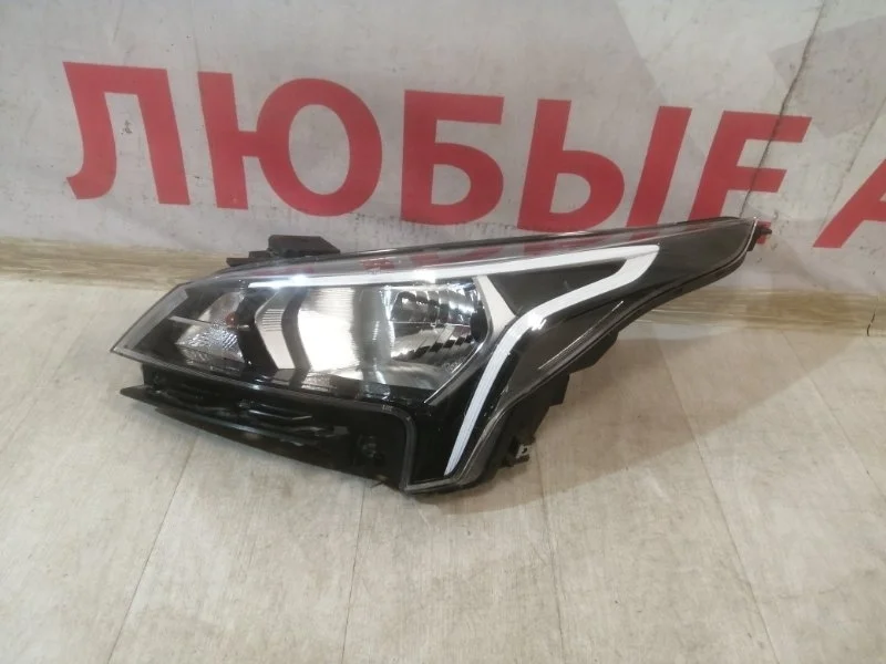 Фара передняя левая Kia Rio 4 FB 2016-2020