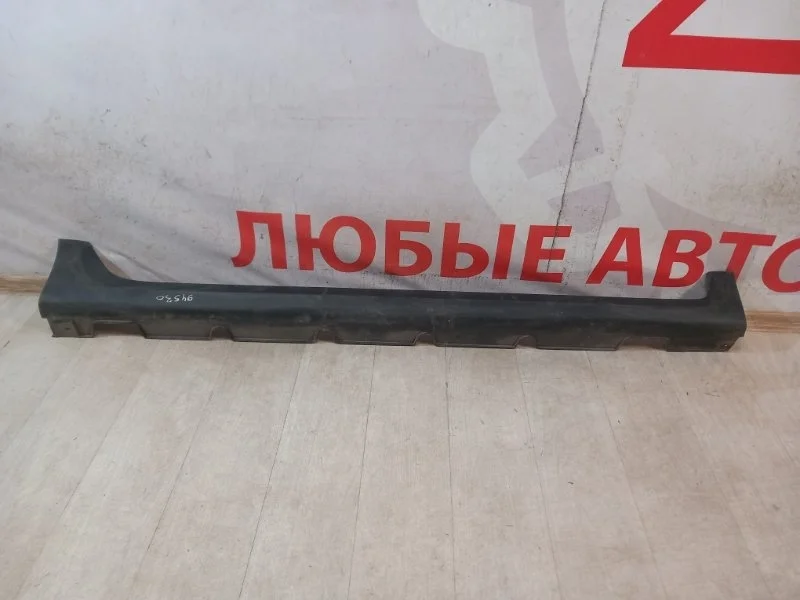 Накладка на порог правая Kia Rio 4 X-LINE