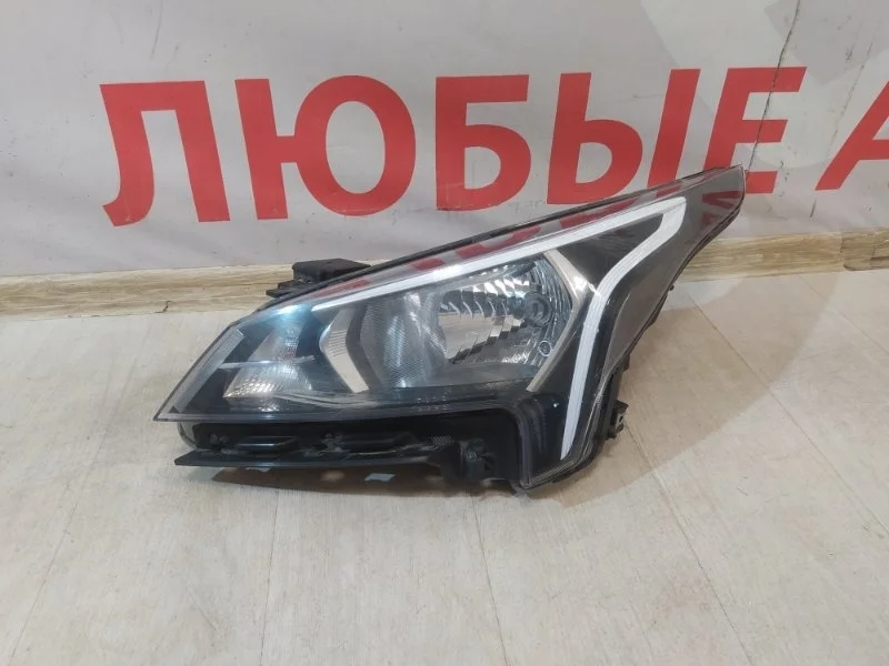 Фара передняя левая Kia Rio 4 FB 2016-2020