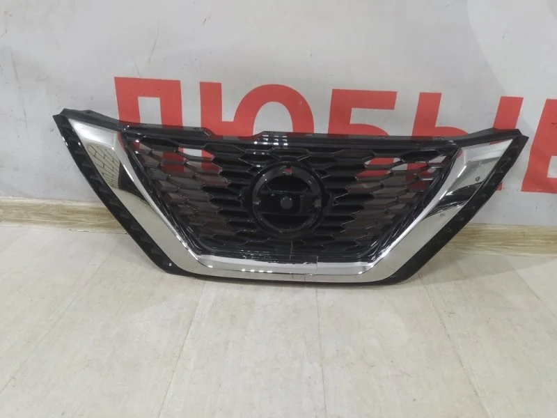 Решетка радиатора Nissan Qashqai J11 2015-2020