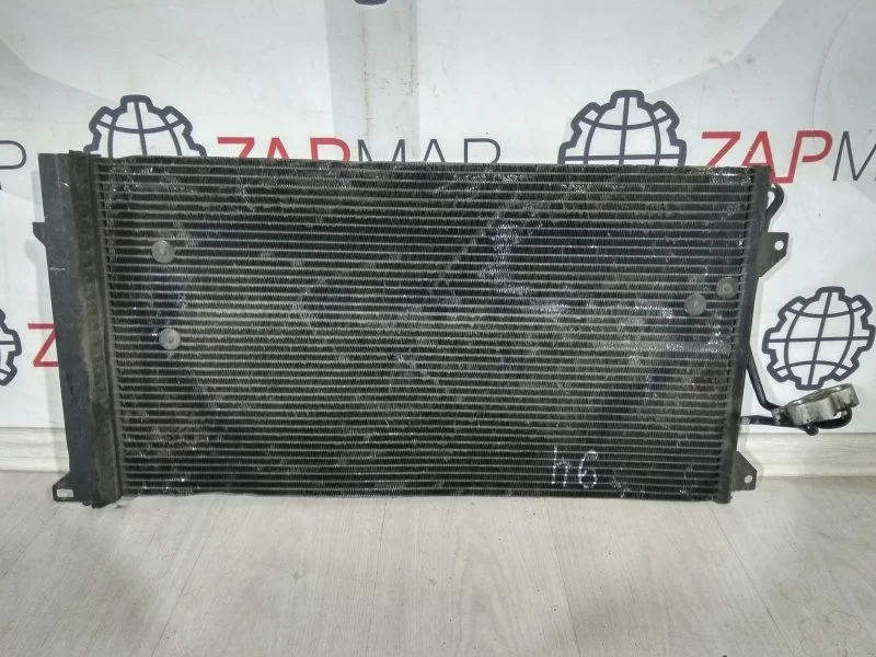 Радиатор кондиционера Audi Q7 4L