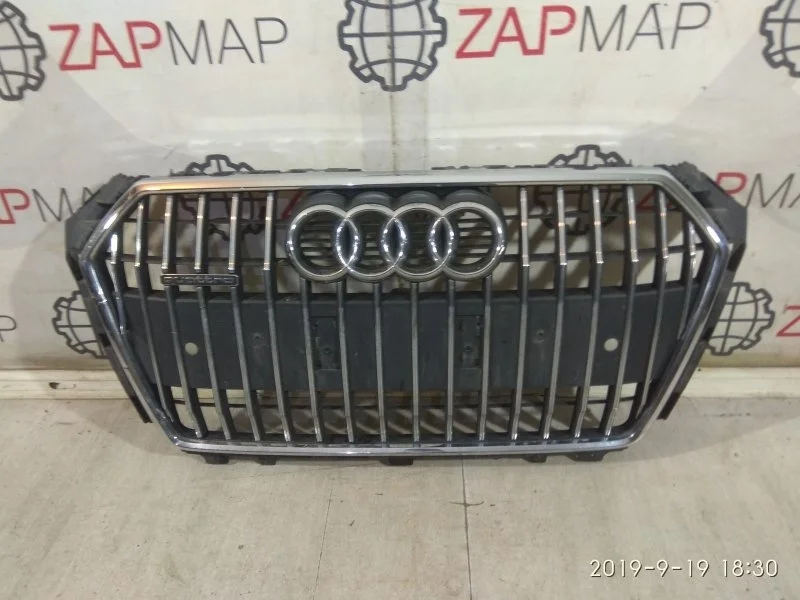 Решетка радиатора Audi A4 B9
