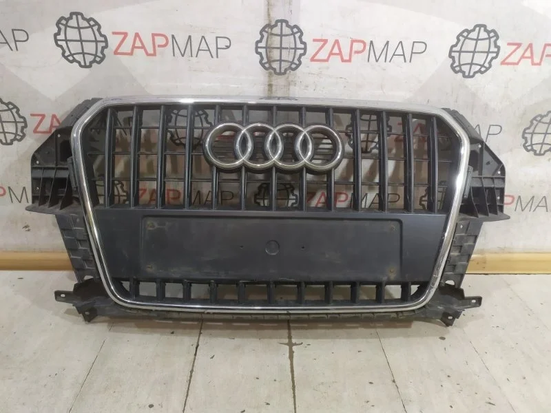 Решетка радиатора передняя Audi Q3 8U 2011-2016