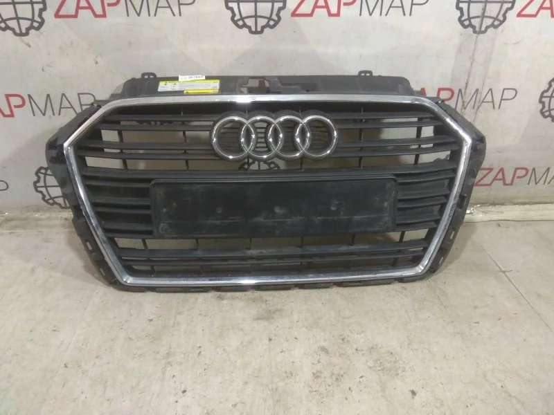 Решетка радиатора передняя Audi A3 8V 2012-2020