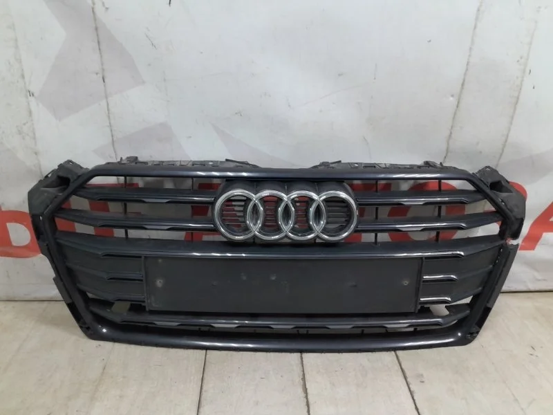 Решетка радиатора Audi A4 В9 2015-2020