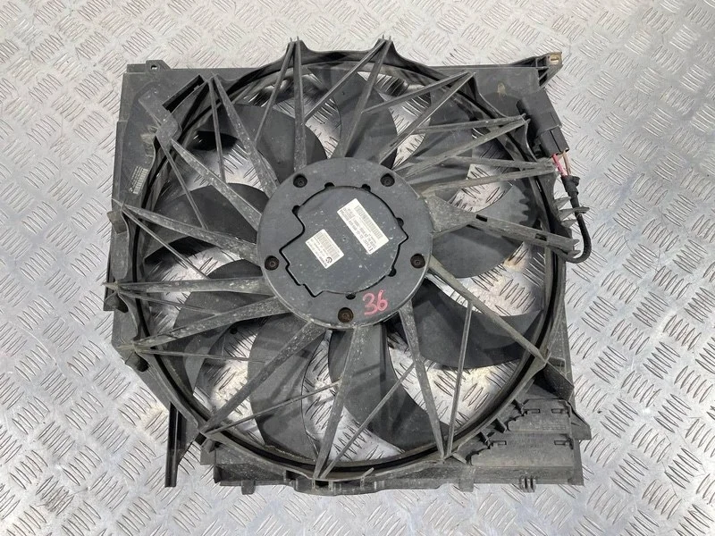 Вентилятор охлаждения радиатора BMW X3 2008 E83