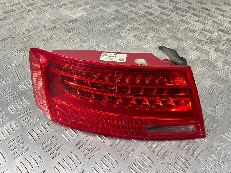 Задний фонарь Audi A5 sportback 2014 8TA