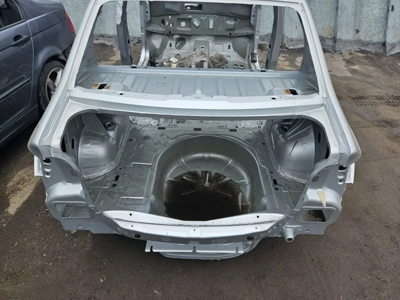 Задняя панель кузова Renault Logan 2