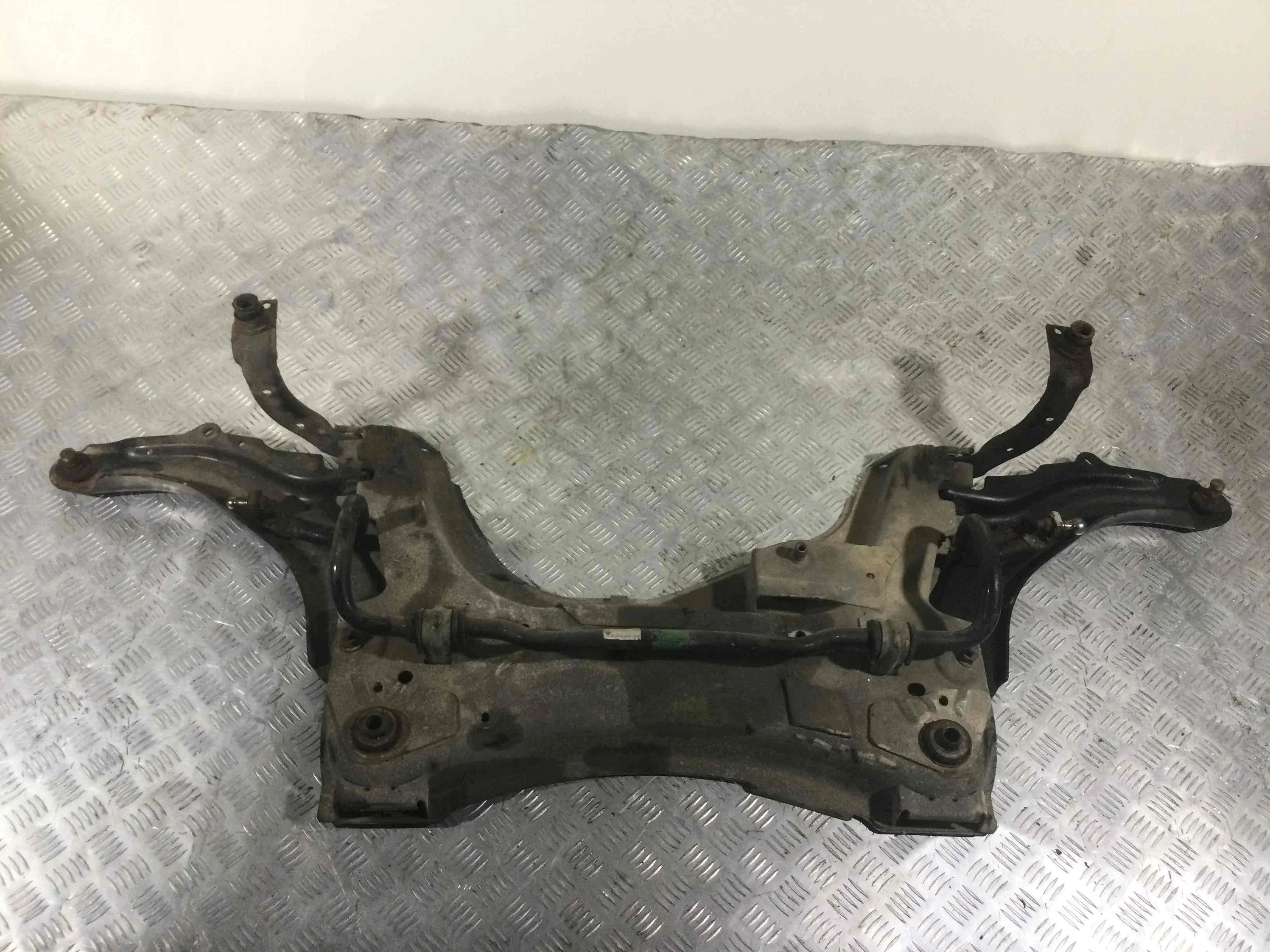 Балка подвески передняя (подрамник) Renault Scenic 2 поколение (2003-2006) бензин 1.6  Механика Минивэн